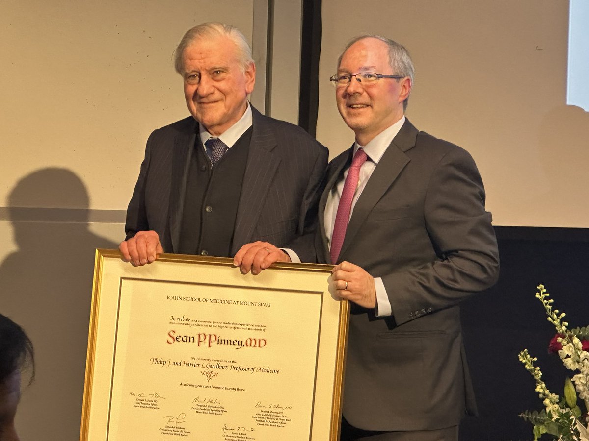 dranulala's tweet image. Beautiful event @IcahnMountSinai &amp;amp; @MountSinaiHeart celebrating @DLBHATTMD being named the #ValentinFuster endowed chair &amp;amp; professor, as well as one of my earliest mentors @spinneymd!

Congratulations! Lucky to be under your leadership 🙏🏽🫀