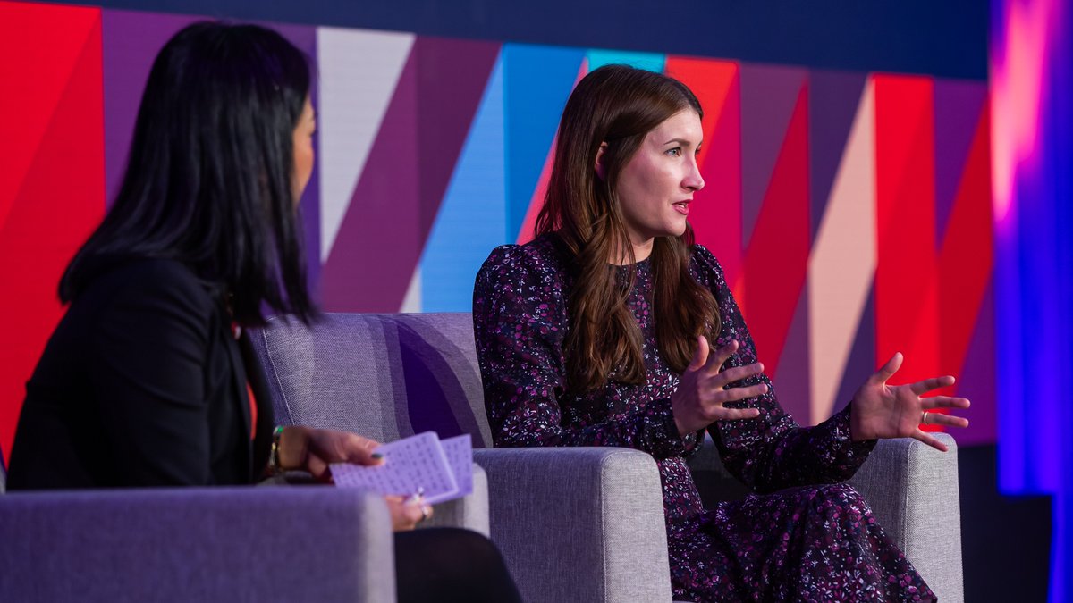 DynastyFP's tweet image. The Forum&apos;s first Keynote Speaker of the afternoon, @julialandauer, Two-Time Champion Racecar Driver, took the stage to share how she harnesses the power of data to gain and maintain a competitive advantage in racing. 

#DynastyForum23