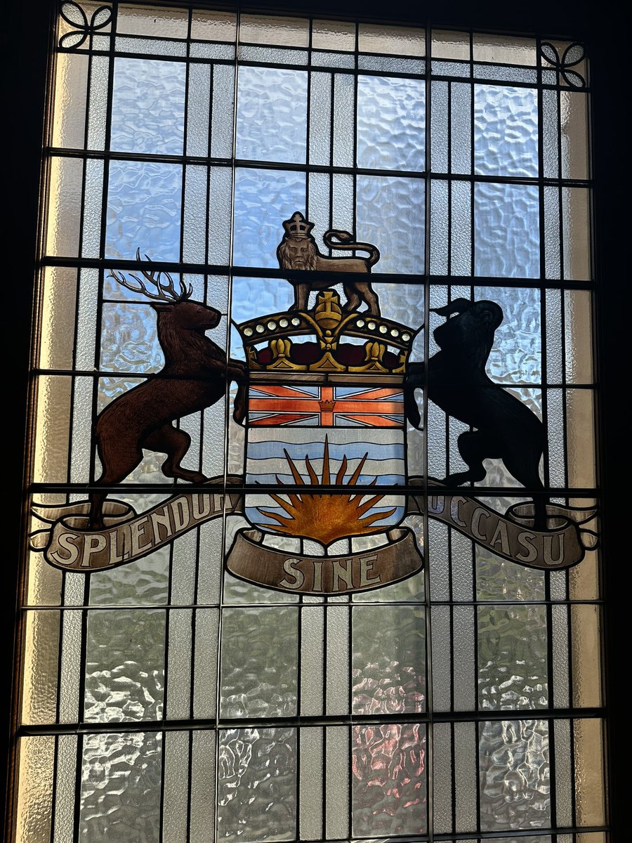 NikiSharma2's tweet image. Thank you to @MLA_Sandhu for inviting me into her beautiful riding!

We had such an informative and welcoming visit. 

One of my favourite parts of touring is meeting @BCSheriffs across the province. 

Also - I got to have some unexpected puppy time. 
#vernon