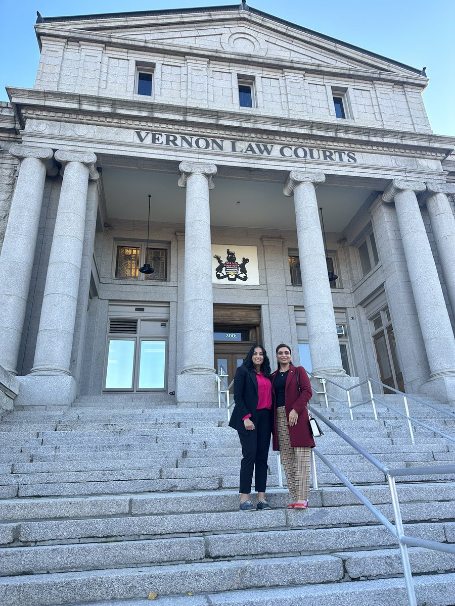 NikiSharma2's tweet image. Thank you to @MLA_Sandhu for inviting me into her beautiful riding!

We had such an informative and welcoming visit. 

One of my favourite parts of touring is meeting @BCSheriffs across the province. 

Also - I got to have some unexpected puppy time. 
#vernon