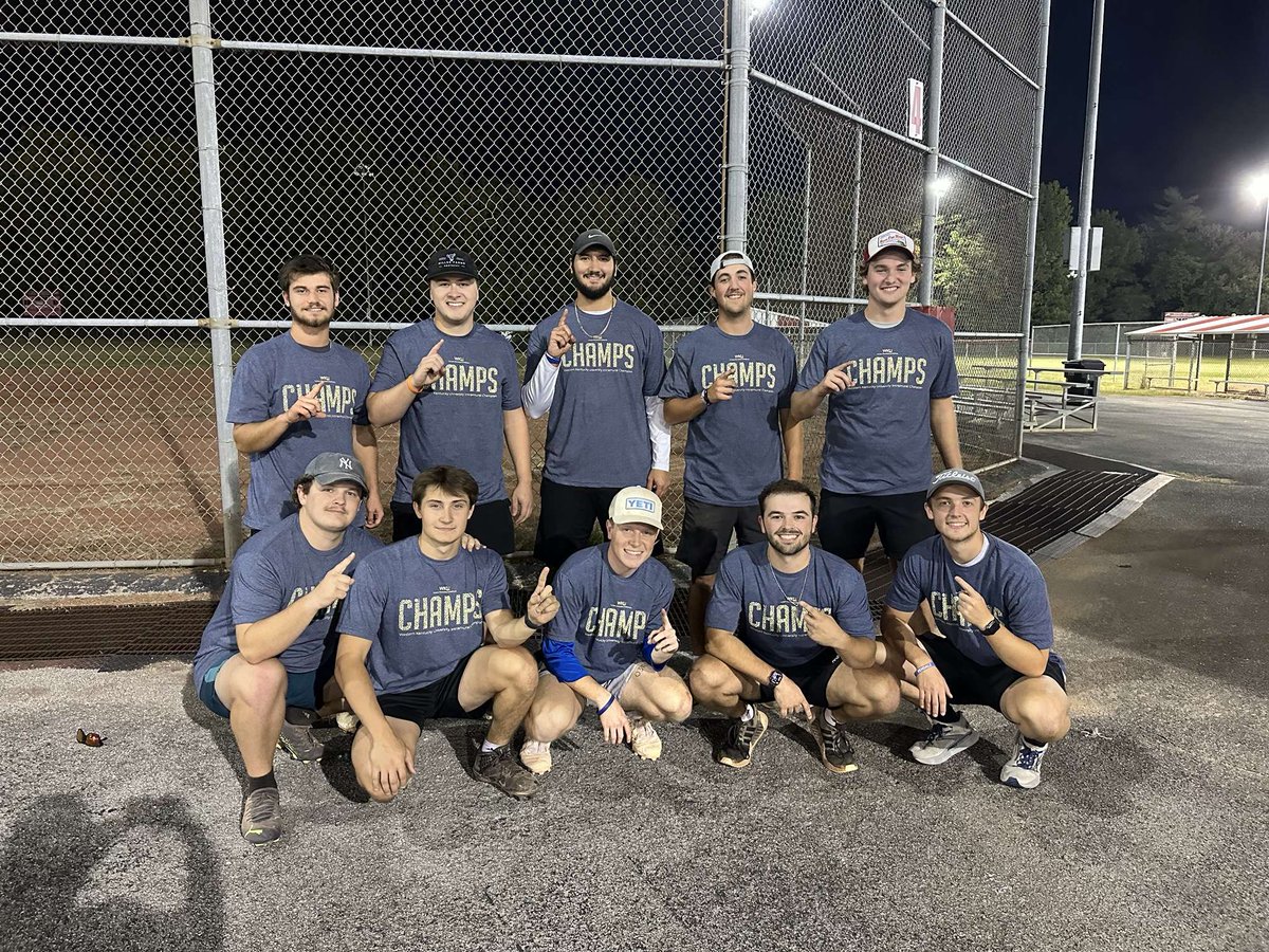 Late Post - Sorry .... PE Majors claim the fall intramural softball league CHAMPIONSHIP!!! Way to go gentlemen!  Ballers!