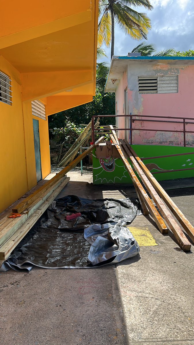 Hoy empezamos a trabajar con PAYE (Piñones Aprende y Emprende)

Estamos colaborando en mejorar un patio y vamos a hacer unos juegos para chicos y chicas de la organización.

Atentxs a los avances en este hilo