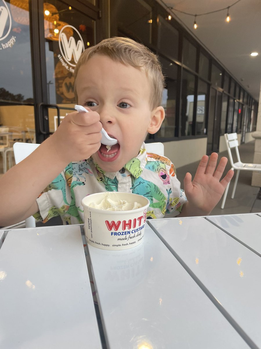 A great after school snack! Let’s go knights! <a href="/CHSKnightsBB/">Centennial Baseball</a> <a href="/TreyHensonHBC/">Trey Henson</a> <a href="/ColinKirkland11/">Colin Kirkland</a>
