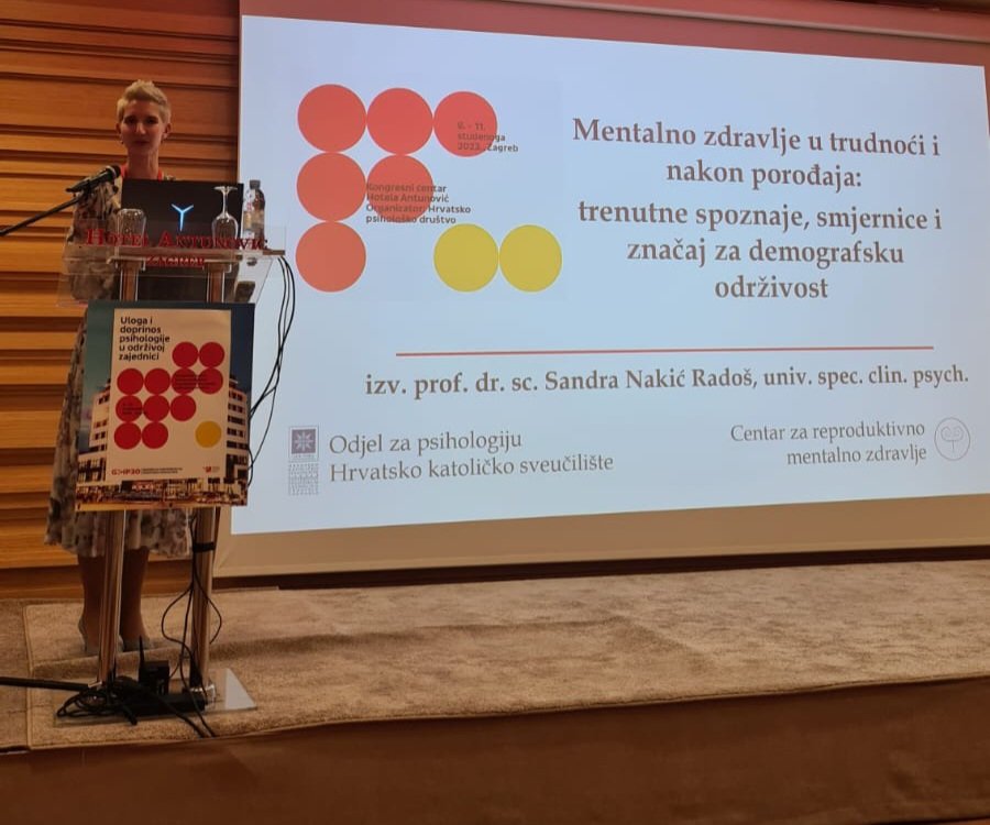 It was a pleasure to give a keynote lecture on #peripartum #MentalHealth at the 30th Conference of Croatian Psychologists held in Zagreb. Thanks to the Croatian Psychological Association #HPD for the invitation! It was lovely to share @RiseupPPD Guidelines for #PPD.