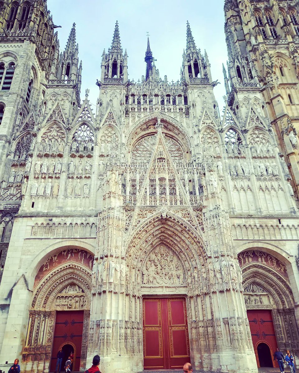 sachartart's tweet photo. The magnificent  Rouen Cathedral and the tomb with the heart of Richard the Lion-Hearted (died in 1199)
#France #rouen #Travel https://t.co/YS6wmWXUyD