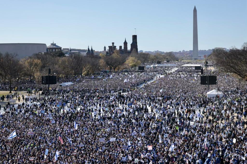 sentdefender's tweet photo. Hundreds of Thousands attended the Pro-Israeli Rally today in our Nations Capital of Washington, D.C. for showing Support for the Country following the Deviating Surprise Attack against them by Hamas on October 7th, which Killed roughly 1,400 Civilians and plunged the Region into War.