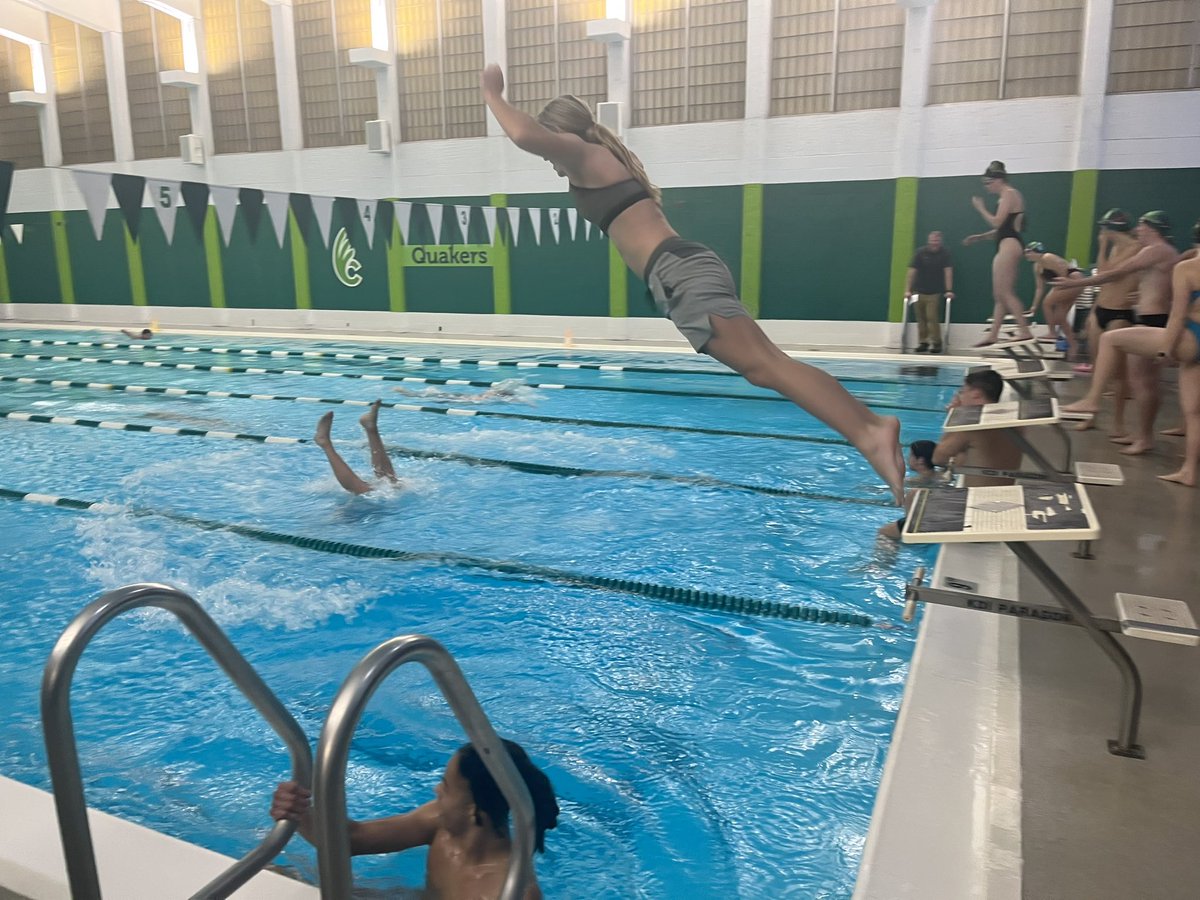 DubC_Softball's tweet photo. The squad joined in with @DubC_Swimming for the 2023 Hour of Power event today! Swam a few laps for a great cause. Thankfully they’re better softball players than swimmers 🏊🏽‍♀️ https://t.co/dk0oCUznW8