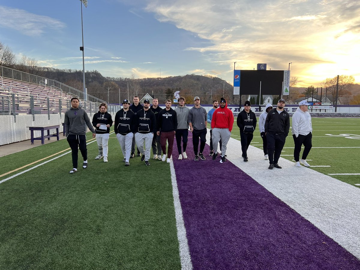 Coach_Bergy's tweet image. #seniorwalk @WinonaState_FB #ggt