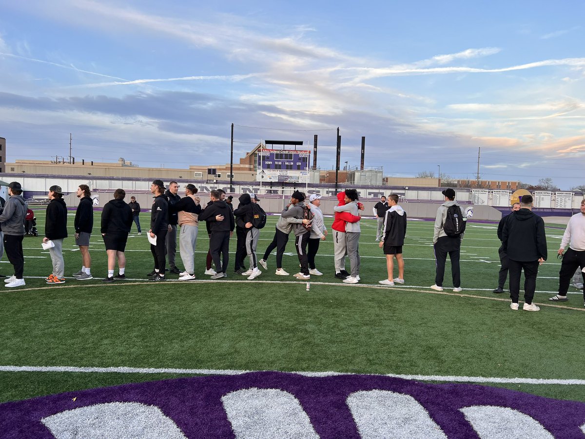 Coach_Bergy's tweet image. #seniorwalk @WinonaState_FB #ggt