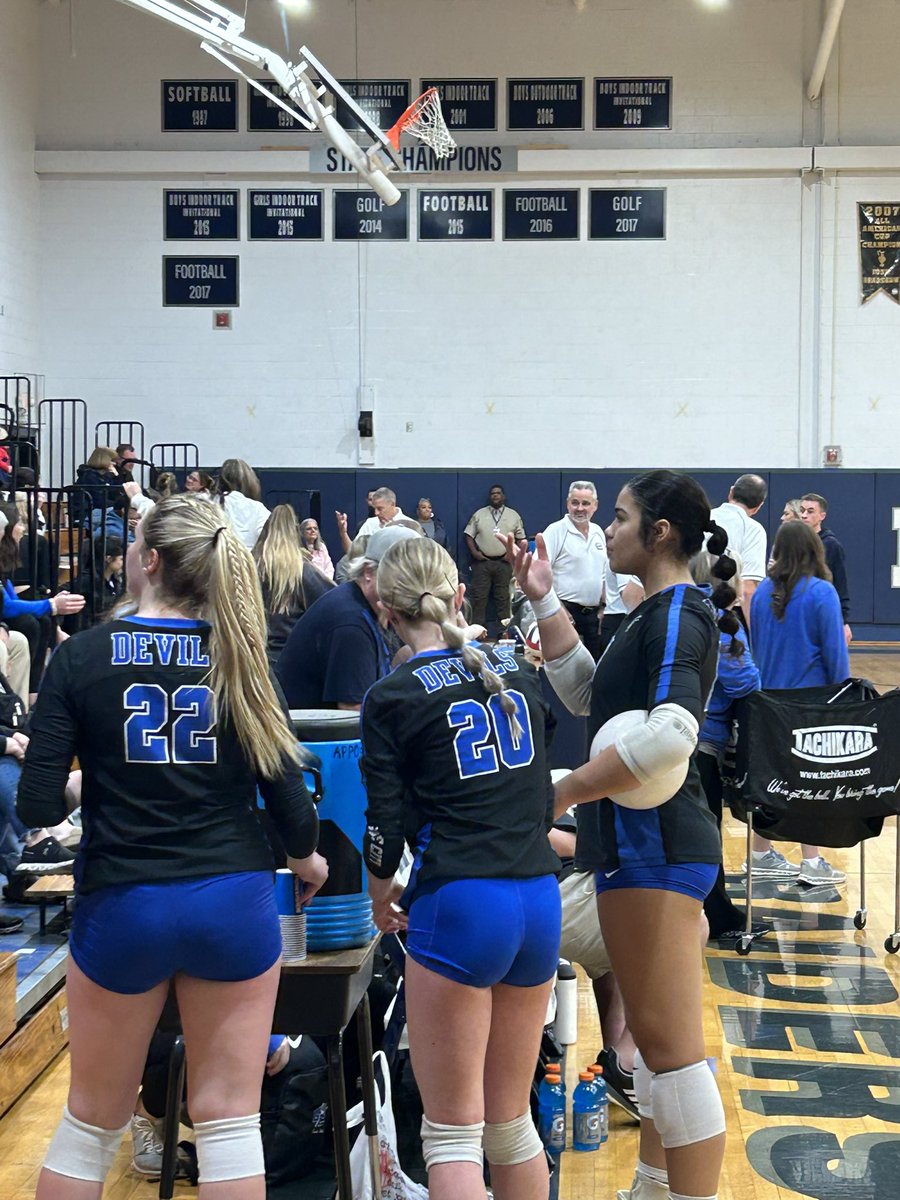 GCHSDevils's tweet photo. Pregame Shots from Appomattox
#LDVB https://t.co/gloHFyarhL