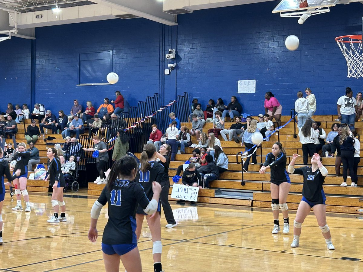 GCHSDevils's tweet photo. Pregame Shots from Appomattox
#LDVB https://t.co/gloHFyarhL