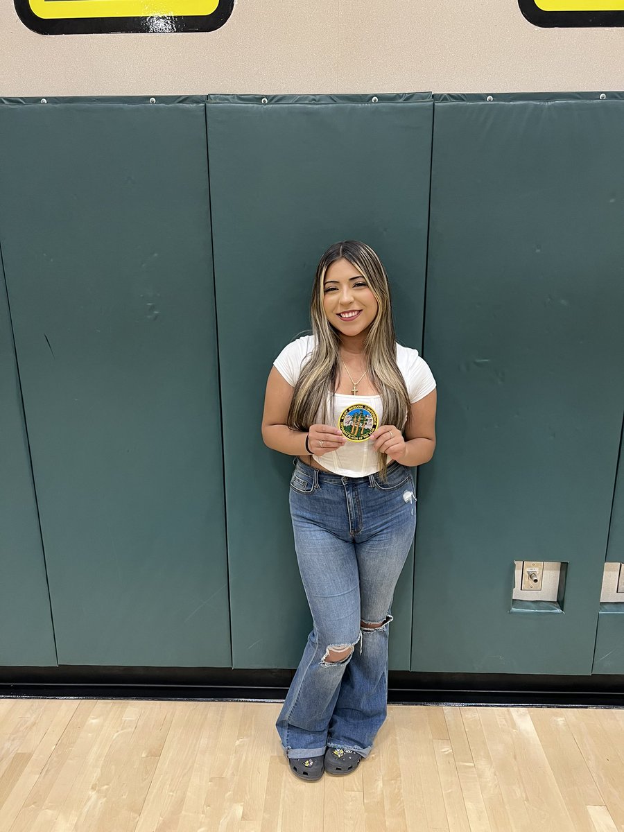 SummitBears's tweet image. Hard work pays off!!  Last night at the East Sequoia League All League meeting Summit had two players recognized. Nevaeh Martinez was named ESL Defensive player of the year and Tatiana Gibbs was named First Team All ESL.  We are proud of you ladies!!!