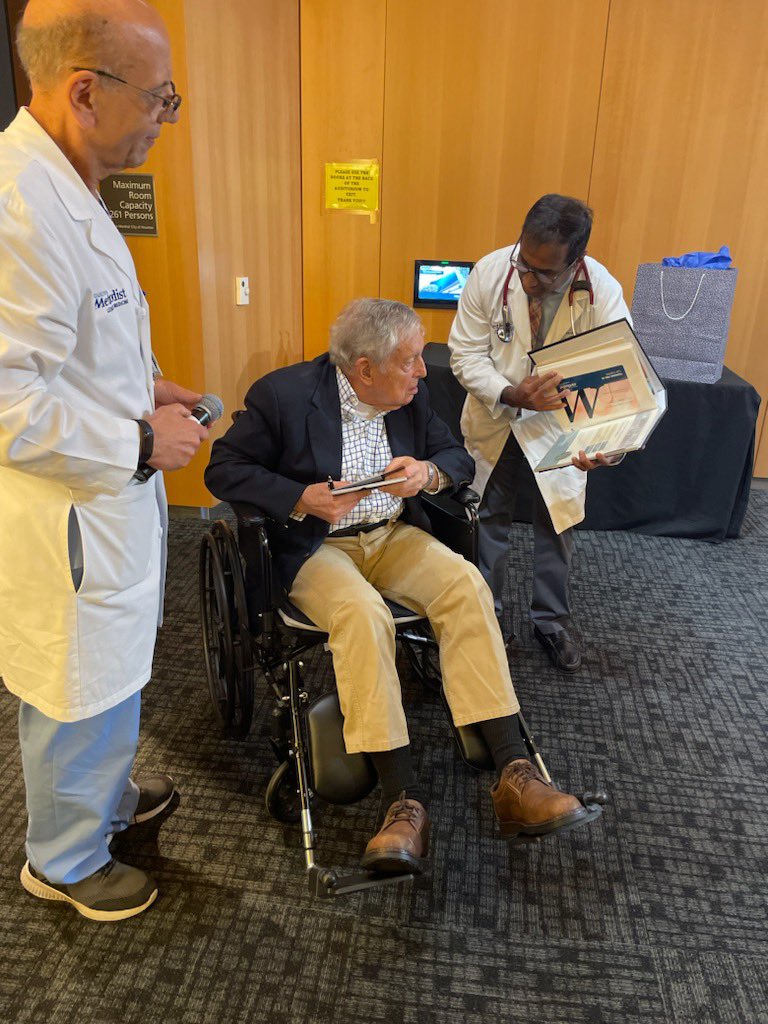 It was amazing to chat and discuss and felicitate the Legend Dr. George P. Noon yesterday at the annual conf. Named after him. Unplanned it turned out he had implanted the first continuous flow pump in a human 25 years to the date ( Nov 13th 1998) -the Micromed BeBakey pump.