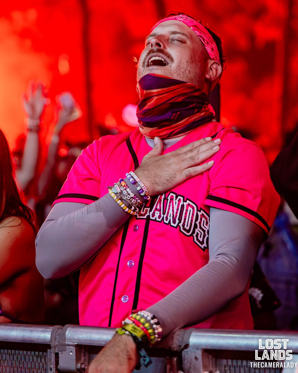 lost_lands's tweet photo. Nothing beats this feeling 🙌 https://t.co/n5NL2e6sVt