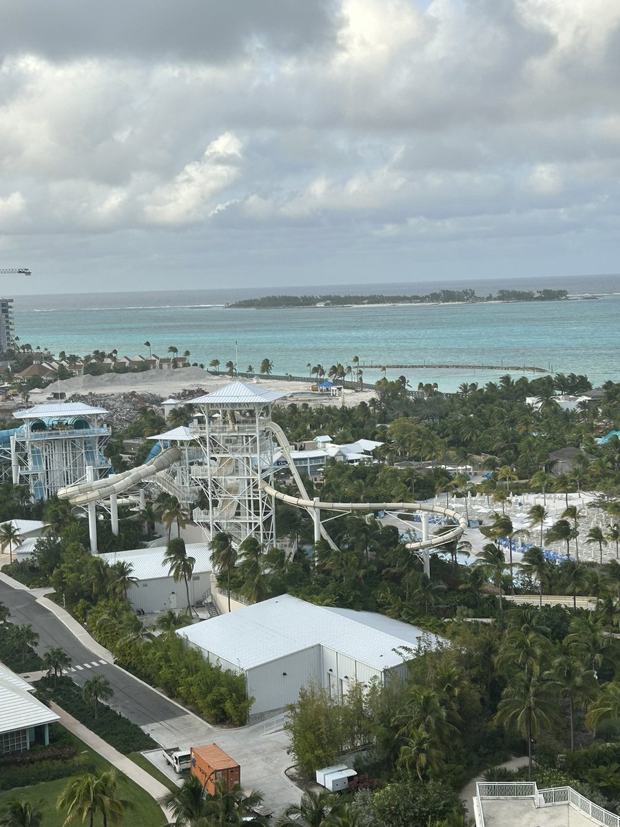 biggins66's tweet photo. Made it back to the Bahamas again, this place is amazing https://t.co/XA1jVfFpSR