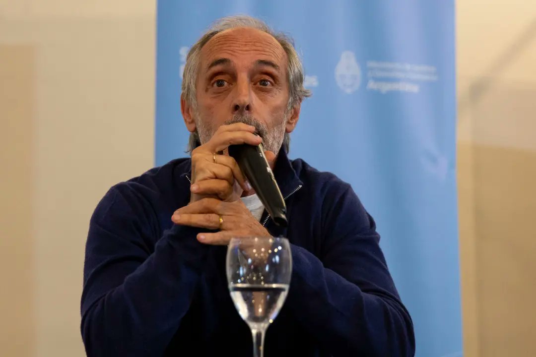 Hoy entregamos una placa a 19 clubes de fútbol que han institucionalizado áreas de derechos humanos y a la Coordinadora de Derechos Humanos del Fútbol Argentino por su compromiso.