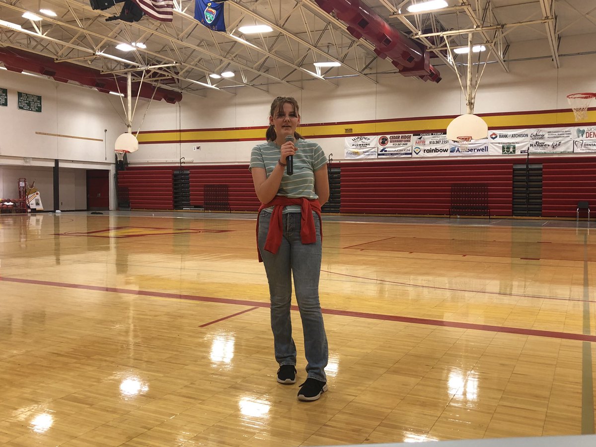 TheHanzels's tweet photo. Students are working hard to prepare for the upcoming AHS Talent Show!! What a Show it will be — solo singing, guitar playing, piano, duets, dance troops, drums, poetry reading and more!! 🎶 🎤 🎹 🎸 🔥 #weare409 #ahsphoenix #TogetherWeRise https://t.co/dMKaQ9Utwl