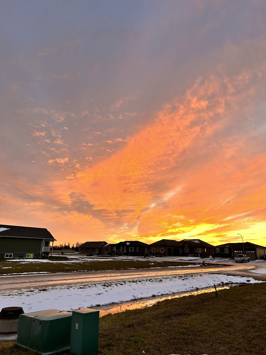 Clouds, man.

(Am I doing it right, <a href="/Lyricalswordz/">Scott Bayer #THEBOOKCHAT co-founder</a> ?)