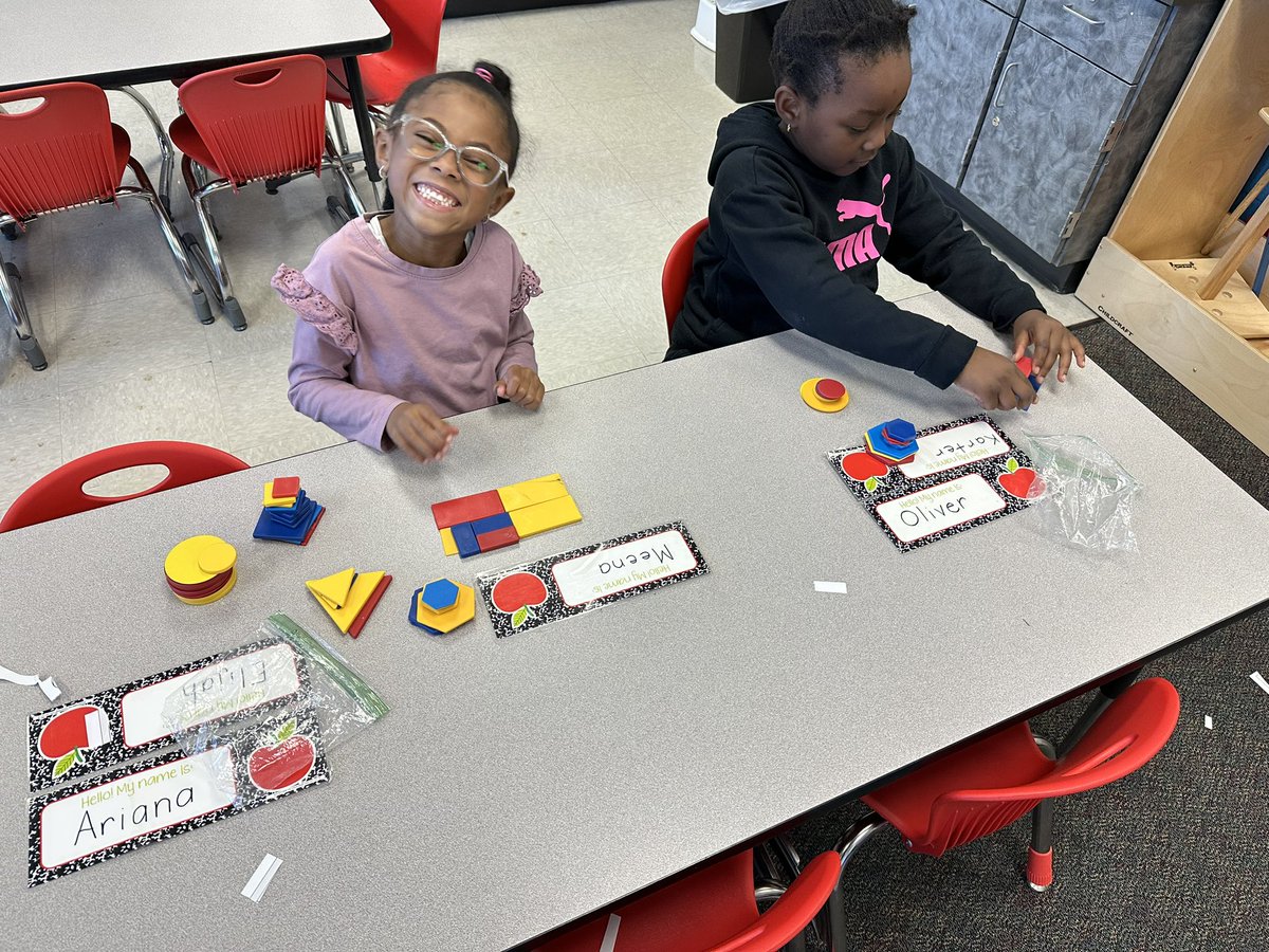 We’ve been having so much fun in Kindergarten discussing and sorting shapes. They even justified which shape doesn’t belong. I’m so proud of them. 🦀❤️<a href="/NealBlueCrabs/">Mary B. Neal Elementary School</a>