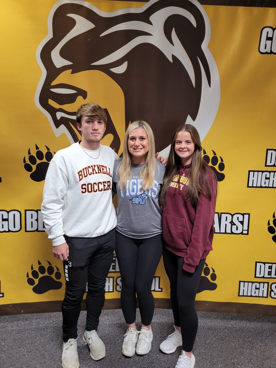 Congratulations to Brooke Kakowski (Track- Holy Family), Drew Roskos (Soccer-Bucknell),  and Megan Mullin (Soccer-Bloomsburg) for continuing their academics and athletics at the collegiate level.  Delran is so proud of all of you.  You earned this moment.  Go Bears!!!