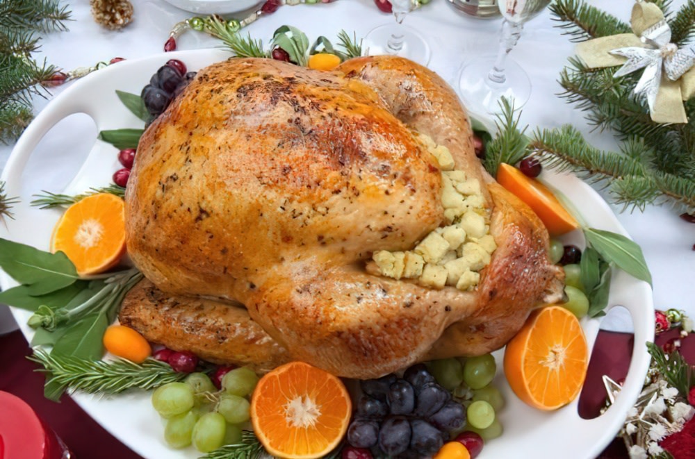 We're talking turkey: We've got Barry Collier's formerly secret recipe for the Collier Family Holiday Turkey and Stuffing. Barry, founder of Collier Falls Winery, says Pinot Noir is a perfect pairing. Find this recipe and more on our website: cawineclub.com/Barrys-Turkey-…