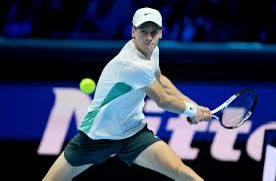 L’ho ha fatto davvero, #janniksinner ha battuto il numero 1 al mondo #novakdjokovic!
In questo 2023 ha battuto i tre che gli stanno davanti (per adesso😉) in classifica #atp .
FE NO ME NOOOOO (Cit. Bertolucci😂) #janniksinner 
#nittoatpfinals #atptour #atpworldtour #ATPFinals