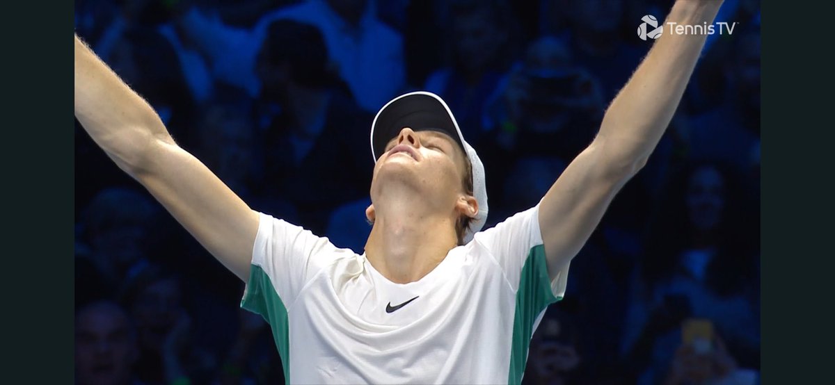 DrScullyLeclerc's tweet photo. Sometimes all you need to do is throw up on court and you’ll slay them all https://t.co/aiQrUBgcKt