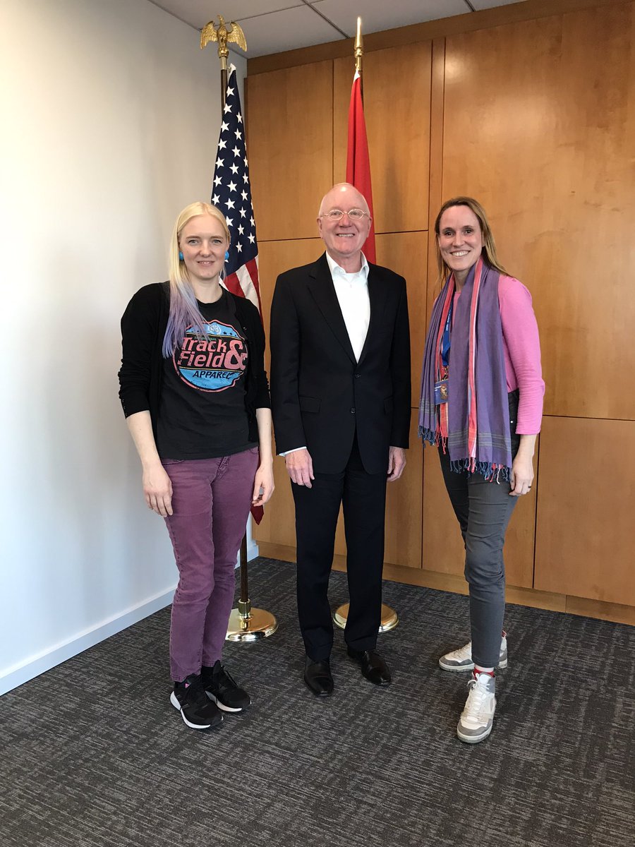 NLinChicago's tweet photo. Nice chat this afternoon with UK-based Dutch filmmaker @Lesley_vanDijk and director @TeeleDunkley, in town for the 40th annual Chicago Int’l Children’s Film Fest. Their entry, live-action short ‘Losing Us’, will screen at #CICFF40 on Thursday.
https://t.co/7X3zSk3Sml https://t.co/49GTl2SZYX