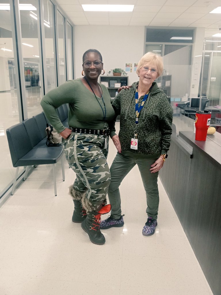 tljones54's tweet image. Johnson Elementary is wild about education! Our scholars and educators are celebrating Generation Texas in camouflage and animal print! We are Jaguar PROUD!
@AldineISD @JohnsonES_AISD #AldineRising 
@GenerationTexas
