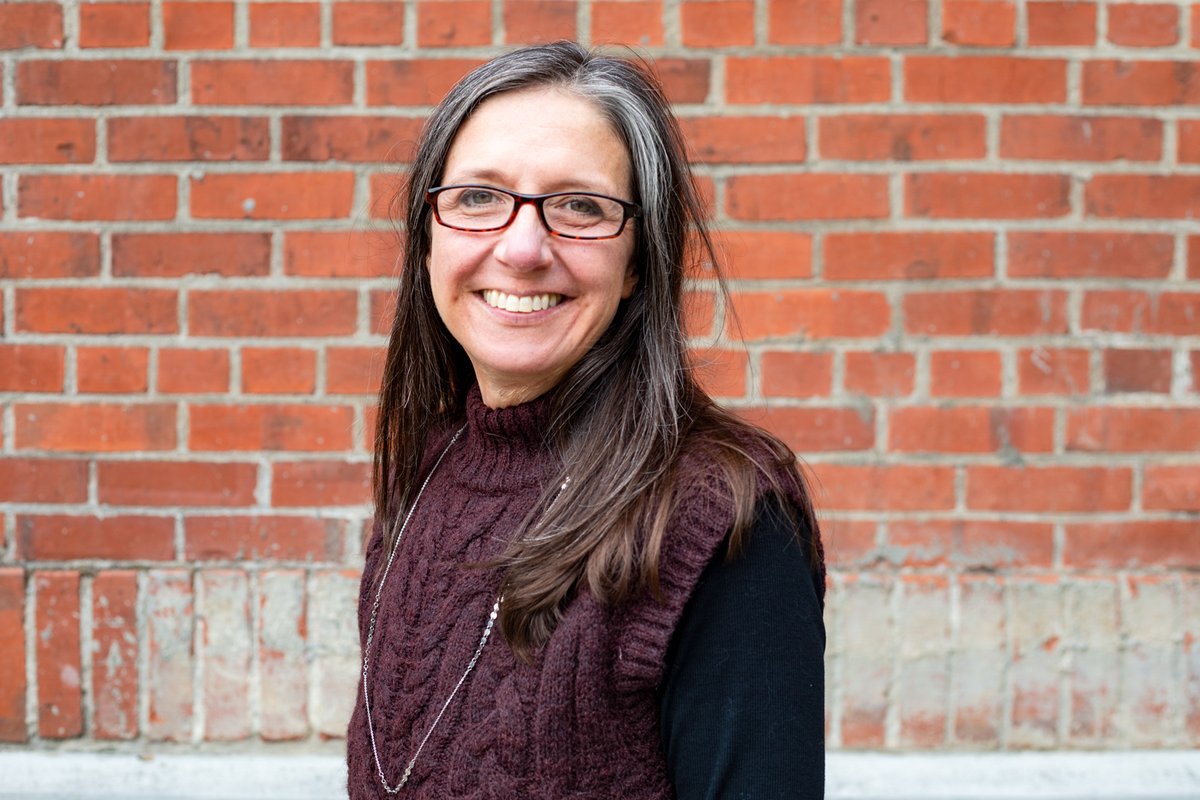 Journalism professor Nicole Dahmen has spent a lifetime learning. Today, she passes on what she’s learned (and what she’s continuing to learn) to her students. Learn more about her research and work in the classroom in her new faculty profile: brnw.ch/21wErKK