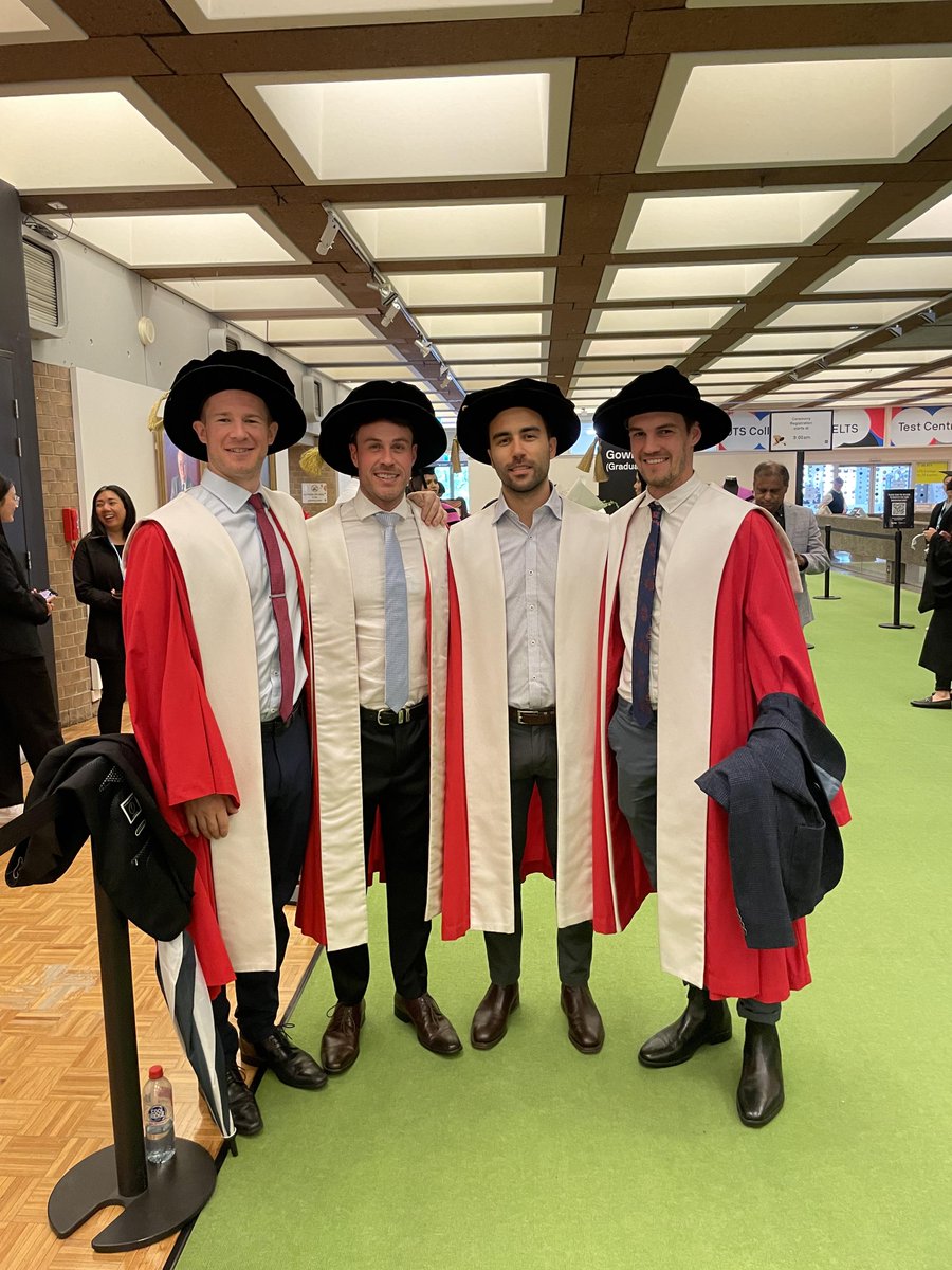 One degree hotter 🌡 🔥

I recently graduated from @UTS_Health with my PhD in sport and exercise science. Even better was getting to do with some great mates. I won't ever be able to speak highly enough about my legend supervisors @AaronJCoutts, @DrLeeTaylor, and @JobFran.