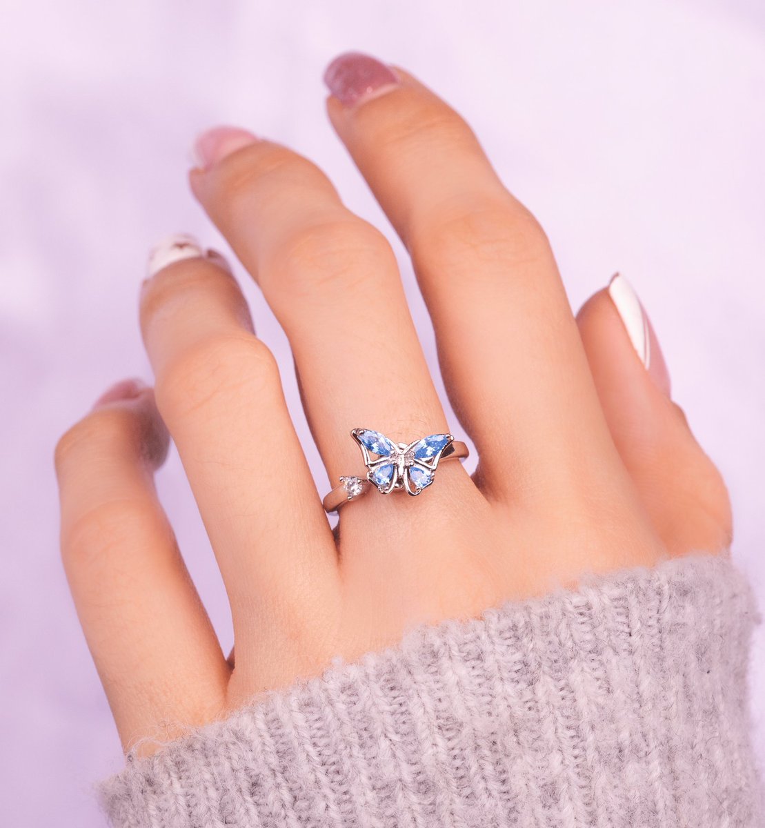 AccesoriosLyra's tweet image. Anillo para la ansiedad🦋
La mariposa es giratoria✨