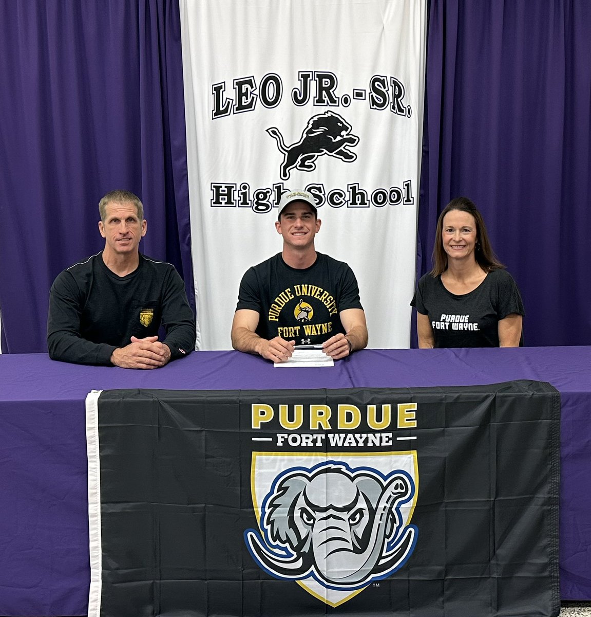 Congratulations to Justin on signing with PFW today. Way to go Justin.  #greatdaytobealion