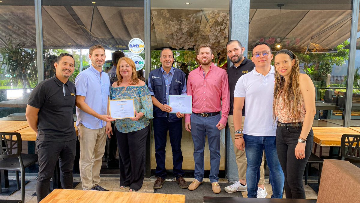 alfrecarbonell's tweet photo. Hoy le entregamos nuestro Sello #BAQiN al Restaurante Mimi, una empresa que además de tener productos deliciosos, cree firmemente que su crecimiento tiene que ser incluyente. 👏🏼 https://t.co/hMocFMItvP