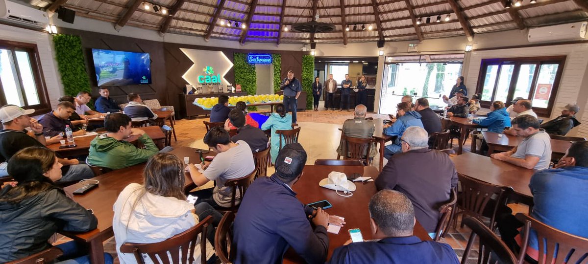 arrozFLAR's tweet photo. En la recta final de la agenda, visitaron el molino de la Cooperativa Agroindustrial Alegrete #CAAL, donde los participantes conocieron sobre procesamiento de arroz finalizando con una cena de camaradería ofrecida por la cooperativa👇 https://t.co/PDPqLixhqX