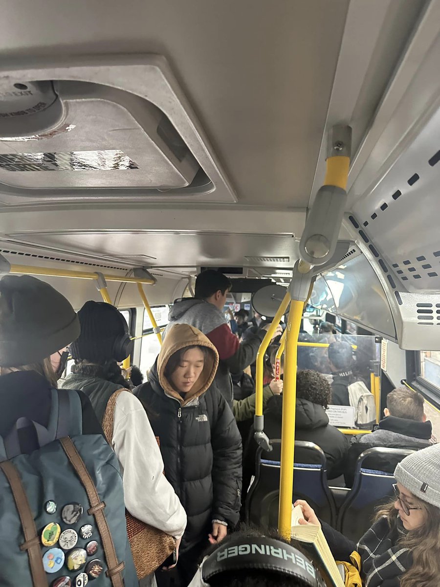 OccTranspo's tweet photo. More investing in transit. #Ottawa #OttBus https://t.co/uye8ML2yKo