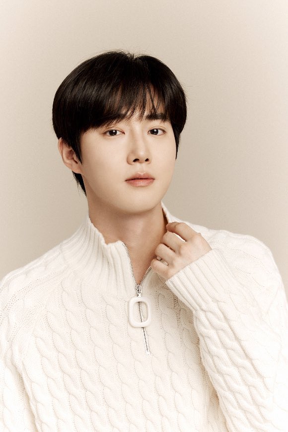 EXOGlobal's tweet photo. VOTE 🗳️ | 231115 #SUHO for AAA Popularity Award: Actor @ 2023 Japan Asia Artist Awards (Preliminary)

⏰ Ends on Nov 23 (23:59 KST)
📝 Top 100 to final
📝 Max. 5 vote daily per account
🔗 https://t.co/wnqE4wHCHm

#EXO #엑소 @weareoneEXO https://t.co/5FavFYktm5