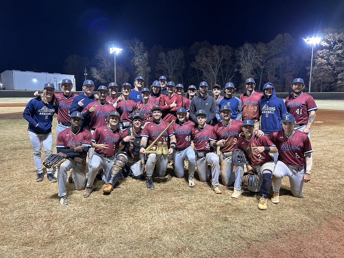 Team Campbell/Boggie with their FWS Trophy 🏆

#GoLions #EmmanuelBaseball