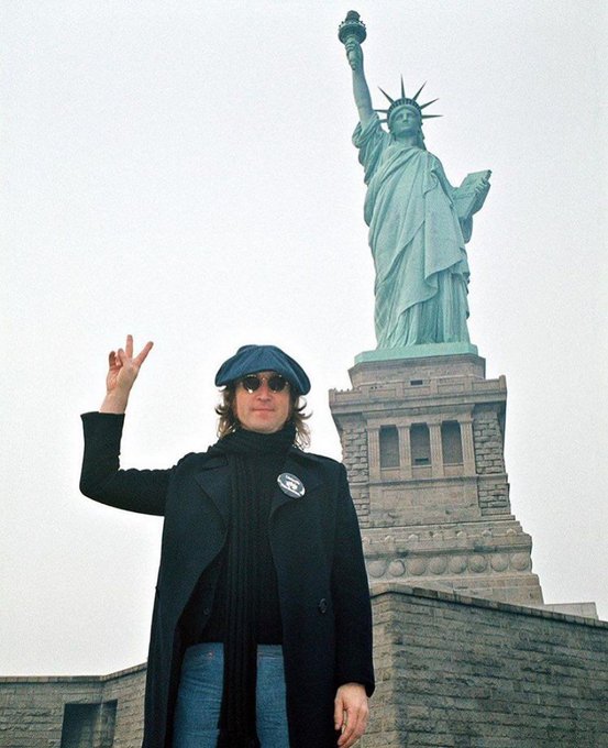 John Lennon, NYC, 1974. Photo by Bob Gruen
