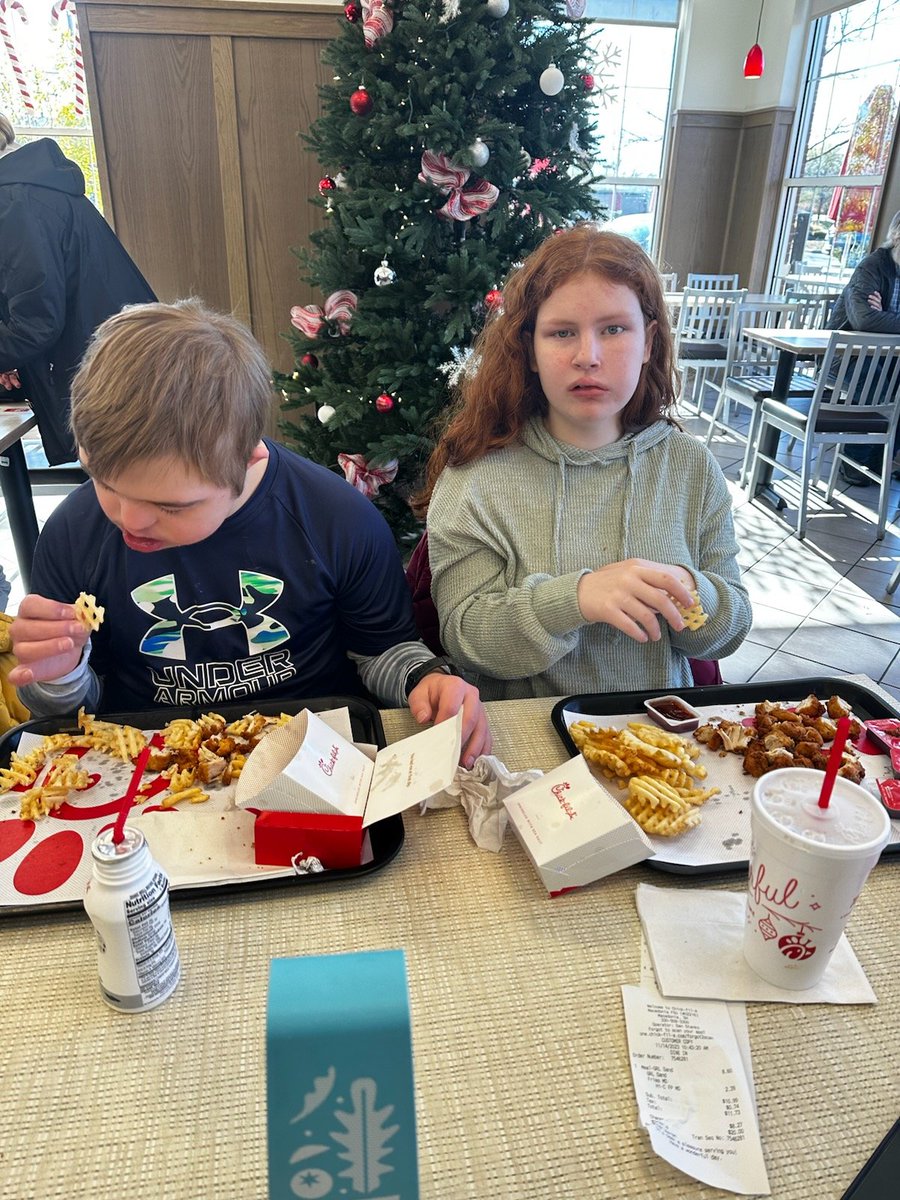 More pics of our field trip to Giant Eagle and Chick-fil-A!