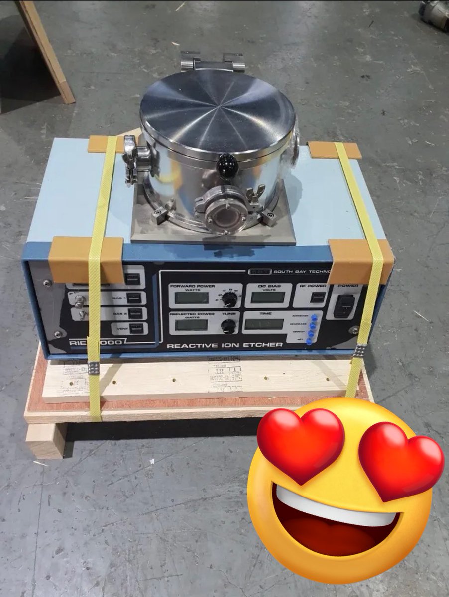 Ordered a new toy. Can’t wait til it arrives :3