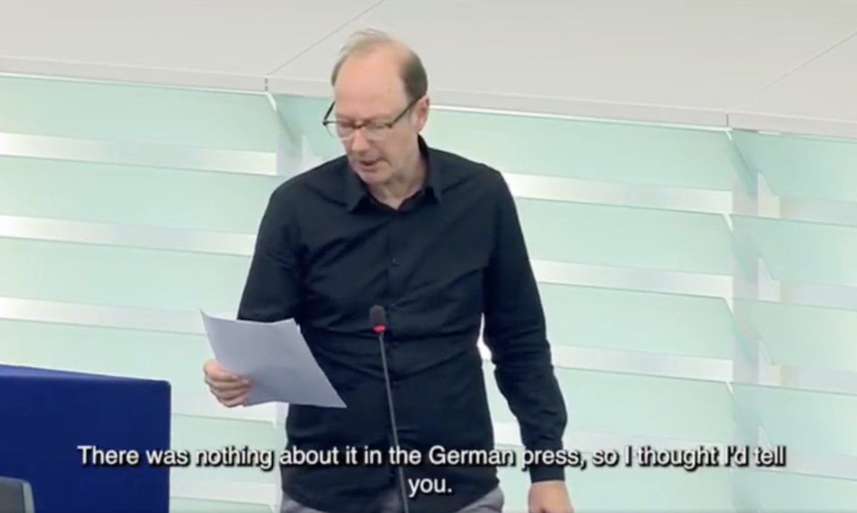 FencherMartin's tweet photo. Unglaublich: Ursula #VonDerLeyen (>30000€ Gehalt im Monat) wird ua wegen der #Pfizer SMS wegen Korruption verklagt und alle unsere Medien schweigen scheinbar eisern über dieses Thema (Video in den Kommentaren)
#Bürgergeld #Streik #Maischberger #Wagenknecht #Arbeitspflicht #Löhne https://t.co/txqsJCDGbY