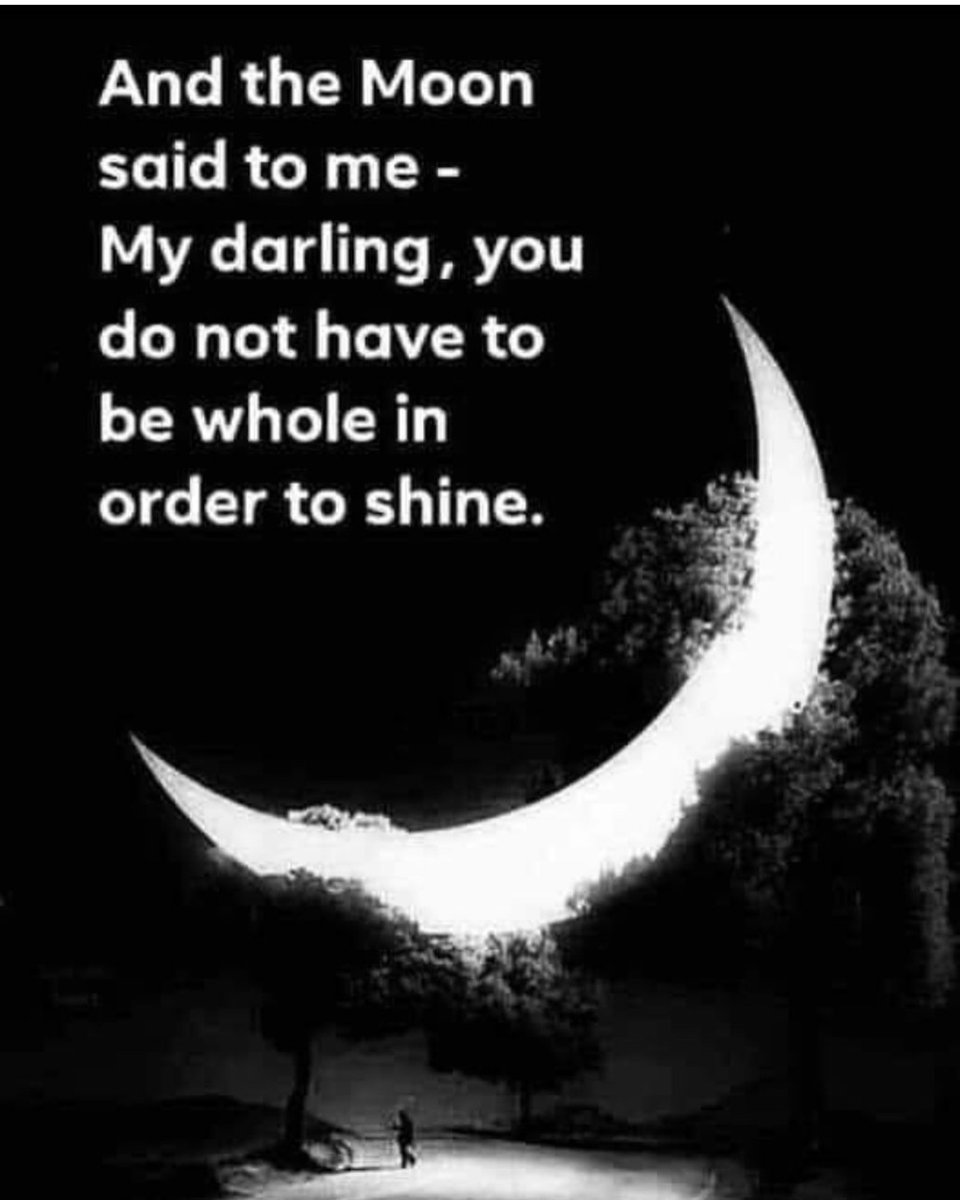 cvjonardi_j's tweet image. But the Moon also whispered softly to me- because you are privileged to live on mother 🌎 please open your heart to animals, show them kindness, mercy and protect them always. ❤️. Quote below by Nichole McElhaney