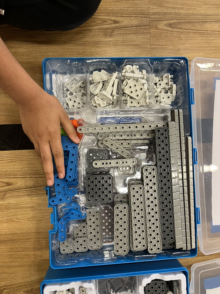 Sneak peak at some of the blocks from our kits for the 2023-2024 season of @CowlishawKoalas Robotics. 🤖 This year’s @VEXRobotics #VexIQ competition is called “Full Volume.” More on our new teams coming later this week. . . 😊 🐨 🤖 @briangio3 @ipef204