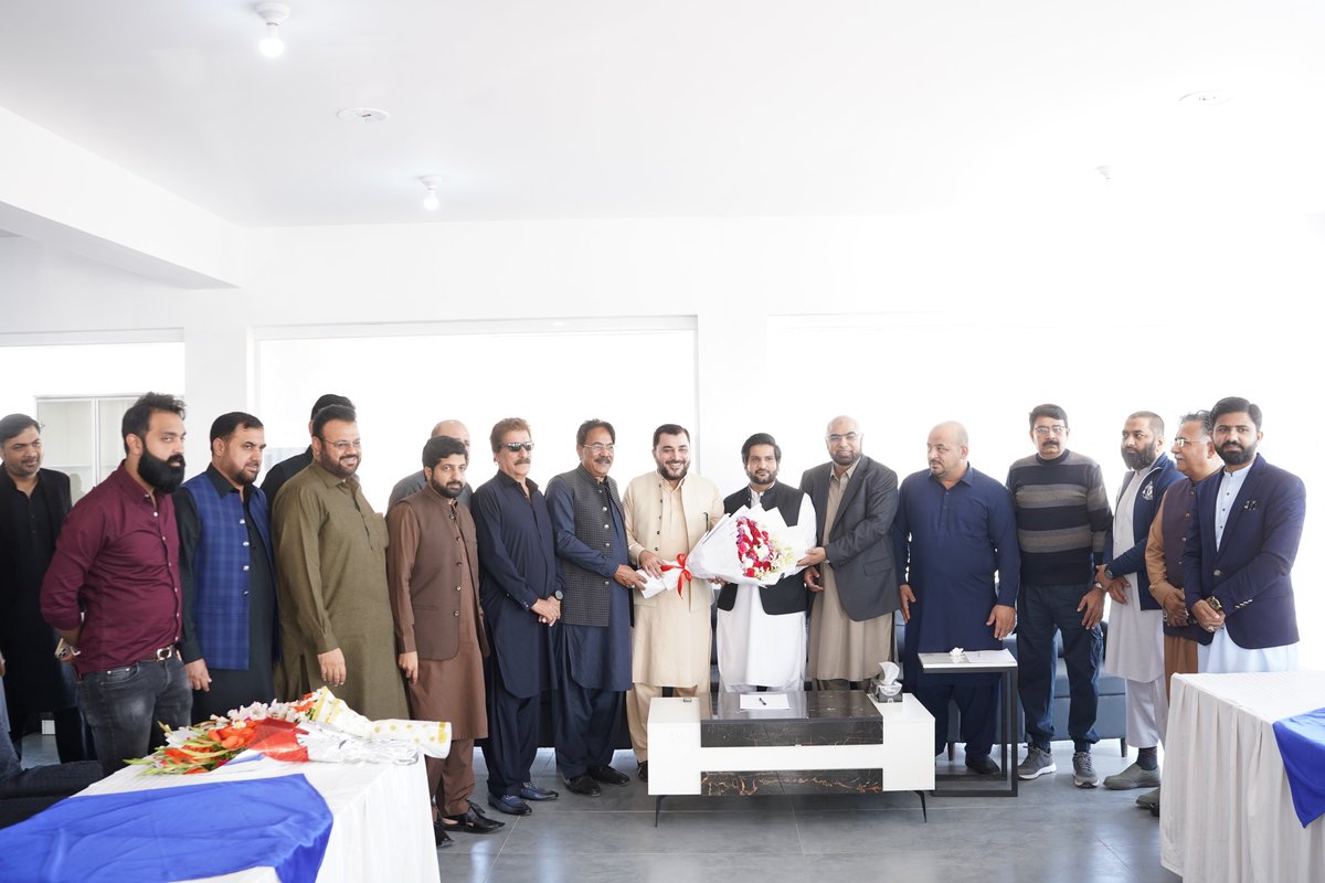 kkpvtltd's tweet photo. "Special Guests from F-10 Islamabad: Welcoming Atif Jamil Butt and His Group to the MCI Meeting at Mumtaz City, Rawalpindi!
.
.
.
#mumtazcity  #chzahidrafiq #chamberofcommerce #chamberofcommerce #chamberofcommerceday #luxusemporio #luxusemporiok #airportbusinesscenter https://t.co/NrnP7A5OK0