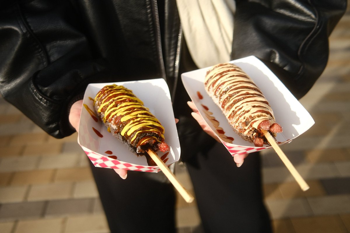 ChrisTheRivera's tweet photo. just me and my x100v pt. 3
 ft. julia and korean corn dogs https://t.co/UsW4DJ4XoR