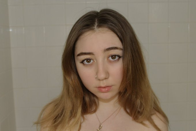 Comment your best pickup line 😩 https://t.co/SEYOdxZ9Yb<a href="/tag/minecraft"class="tags"><span>#minecraft</span></a><a href="/tag/gamergirl"class="tags"><span>#gamergirl</span></a><a href="/tag/onlyfans"class="tags"><span>#onlyfans</span></a><a href="/tag/egirl"class="tags"><span>#egirl</span></a>