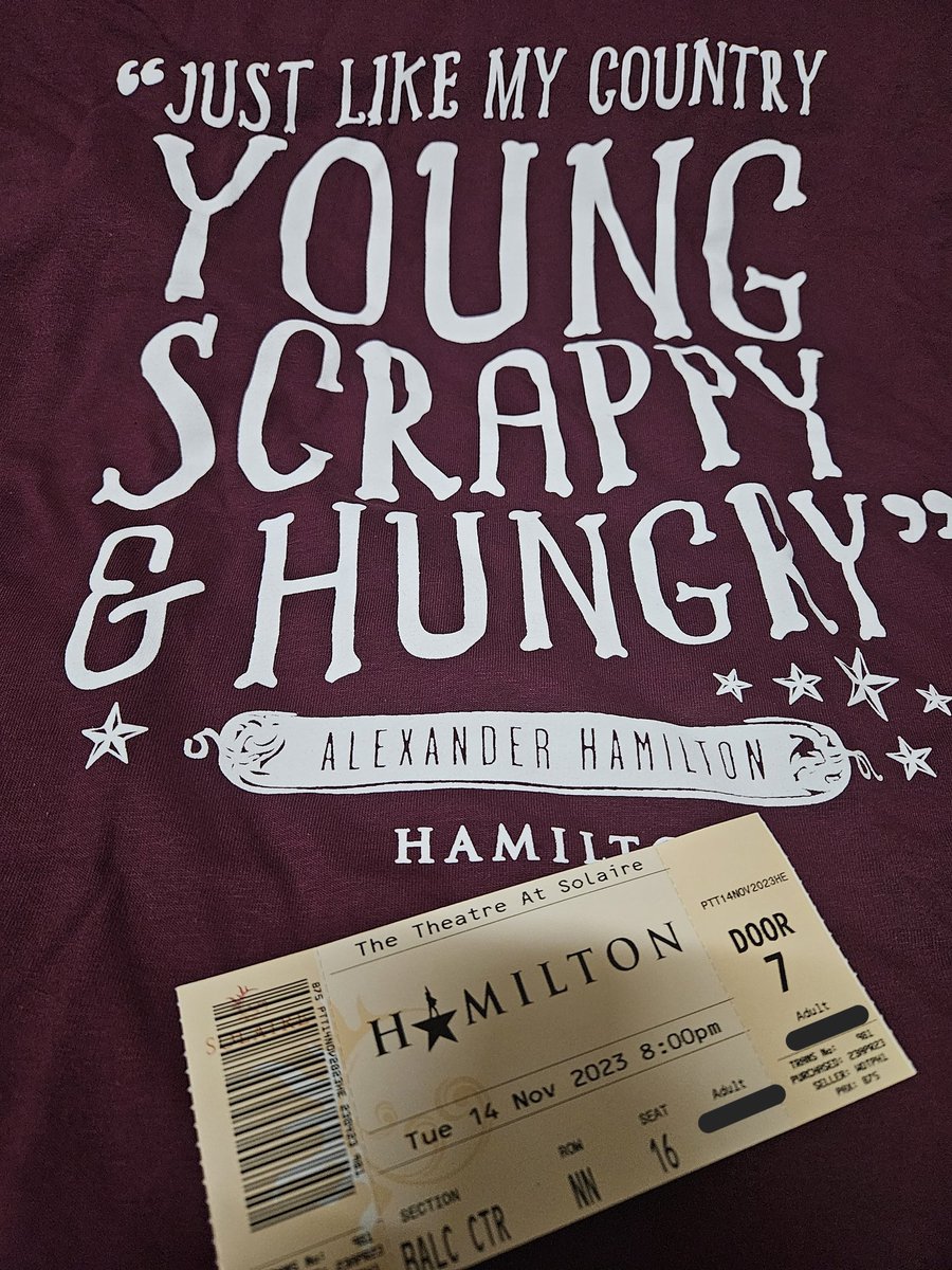 wwhalehunter's tweet photo. Dont usually post irl stuff, but im just really over the moon after watching an AMAZING performance by amazing people. Loved every second of it ❤️♥️💕💖😍 #hamiltonph #Hamilton https://t.co/jbIhbelfMh