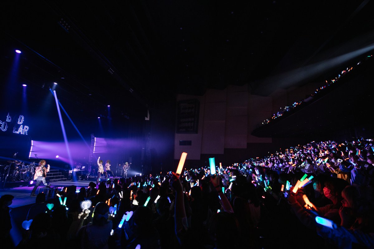 【🎃ライブレポート大公開🎃】

- 襟を正すな、バカ騒げ -
 　 BAD COLLAR 

日本青年館ハロウィン公演
ライブレポートが公開されました！
barks.jp/news/?id=10002…

一夜限り最高の宴でした
ありがとうございました

#BADCOLLAR #バカラ