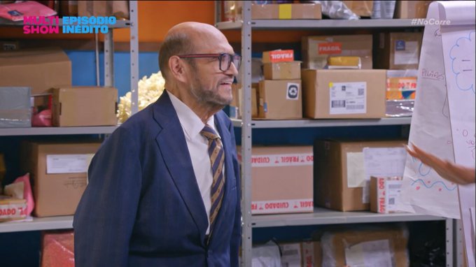 F-8AD63XwAAwIyL?format=jpg&name=small